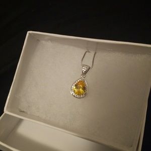 Citrine set in Silver w/ Silver box chain